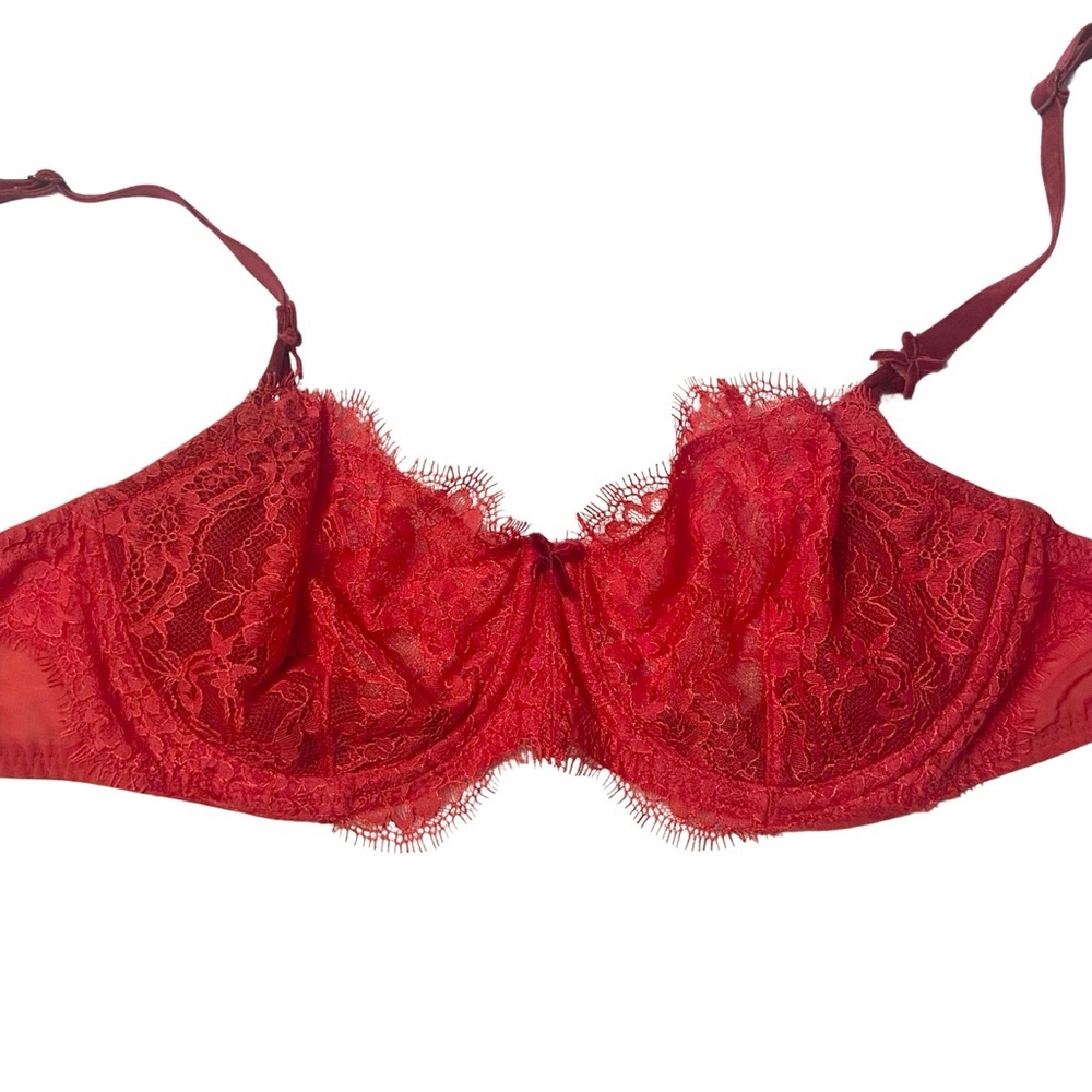 Victoria’s Secret Red Lace Demi Bra With Burgundy Velvet Straps Size 34D